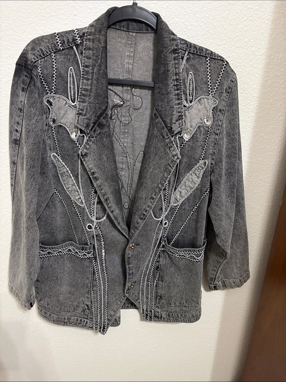 Women's vintage 80’s acid  Washed Black Embroidered Denim Jacket